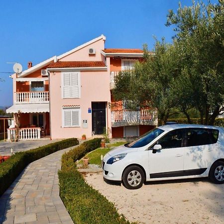 Apartments Darko - 30 M From Beach Sukosan Bagian luar foto